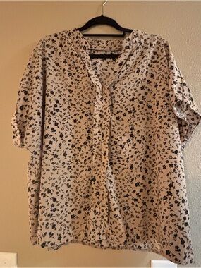Cream Floral Button-Front Blouse with Black Print